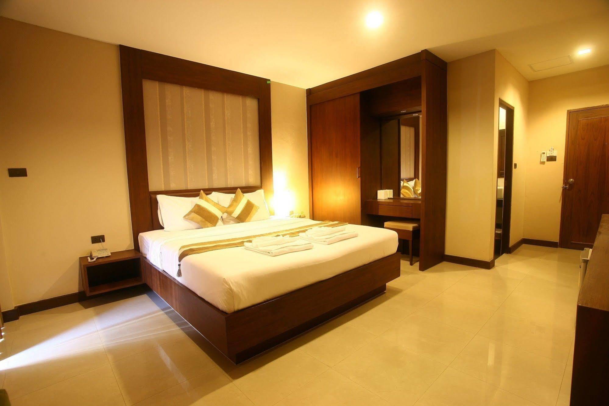 Honey Inn Pattaya Eksteriør bilde